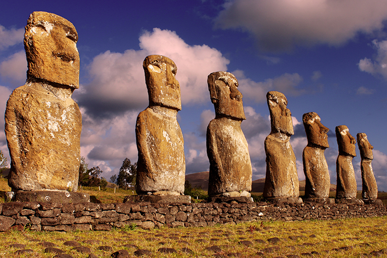 Isla de Pascua. Lugar ceremonial Ahu Akivi